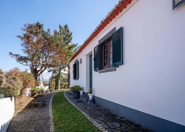 Casa Do Moinho - Garden & Sea View Retreat 게스트하우스 Ponta Delgada