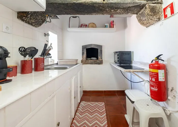 게스트하우스 Casa Do Moinho - Garden & Sea View Retreat