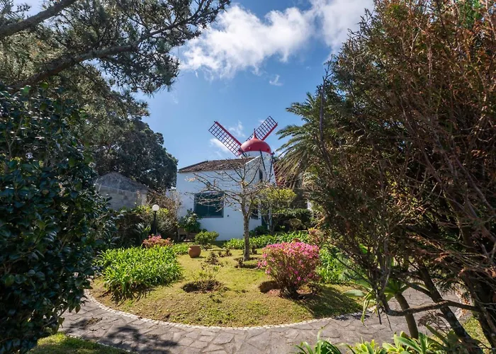 Casa Do Moinho - Garden & Sea View Retreat Maison d'hôtes Ponta Delgada