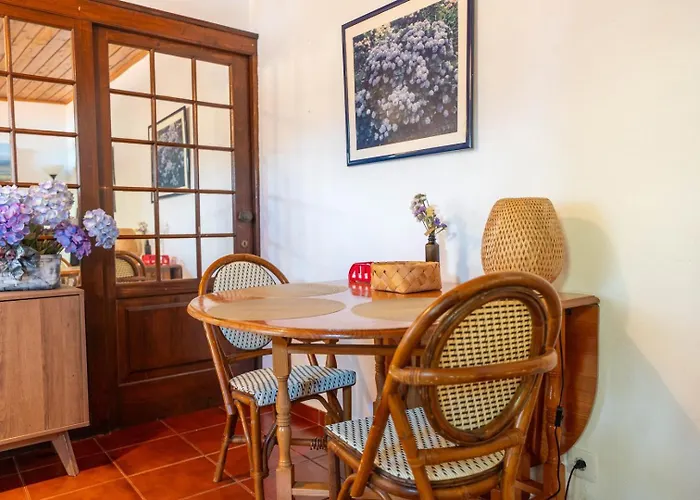 게스트하우스 Casa Do Moinho - Garden & Sea View Retreat Ponta Delgada